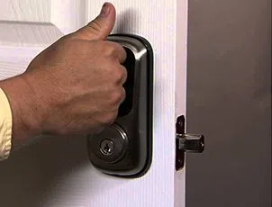 Lock Locksmith Tech Sanford, FL 407-520-3530 - 24-7-locksmith-key-service