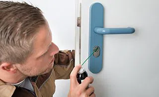 Lock Locksmith Tech Sanford, FL 407-520-3530 - re-key-locks